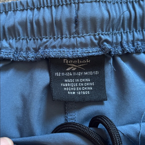 Shorts boys size 10-12 - Picture 4 of 17